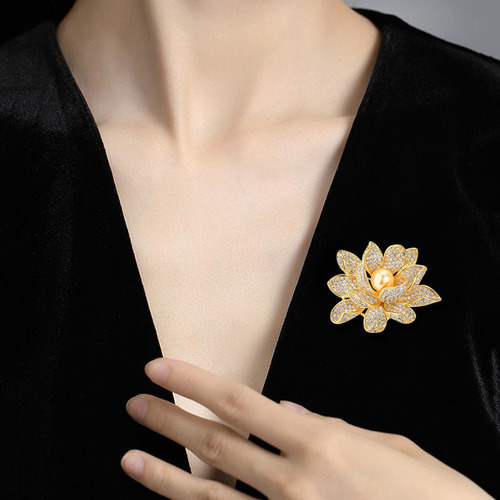 Shengshi Lotus Brooch, High-end Women's Exquisite Luxurious Corsage,  New Trendy Flower Pin, High-end Accessories