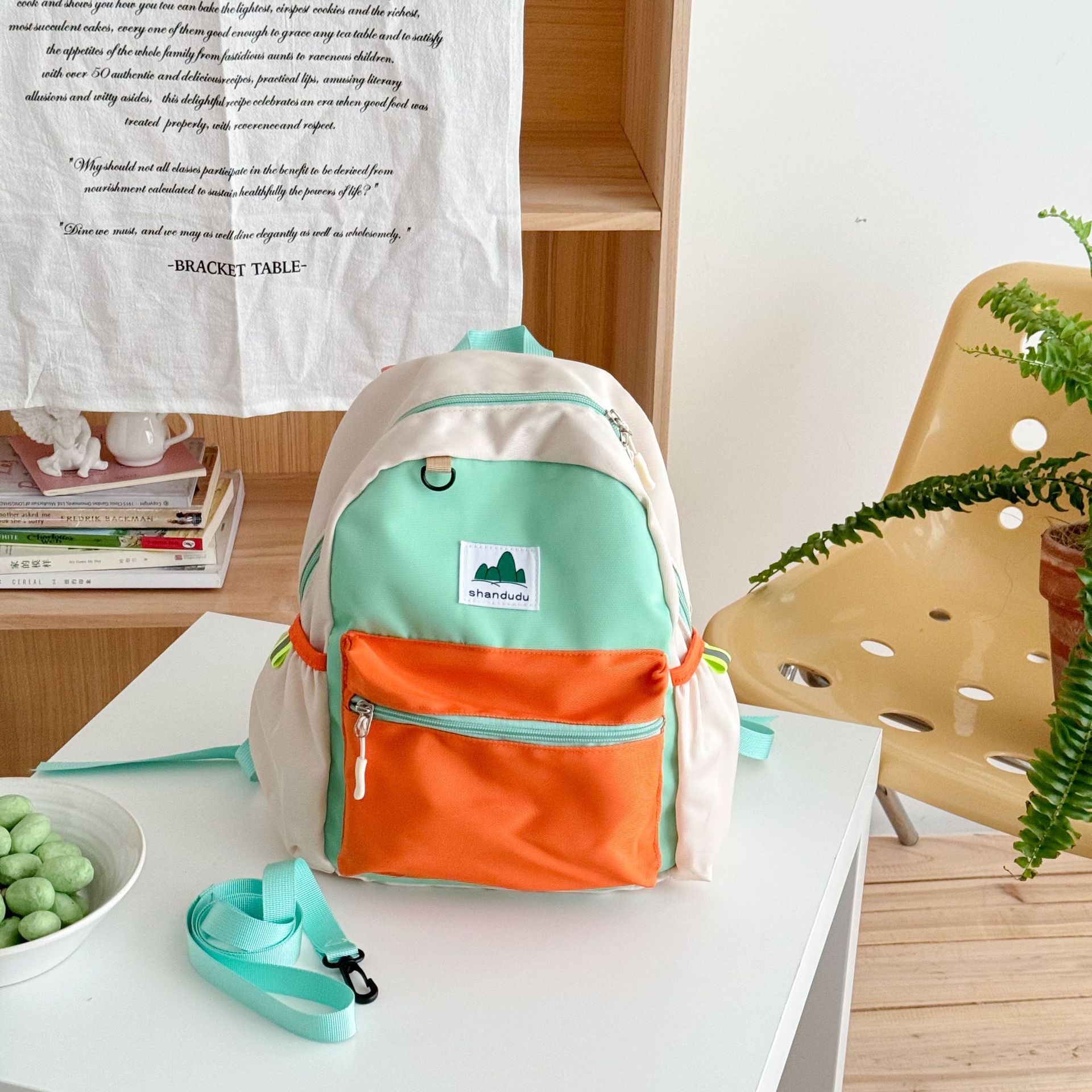 Mochila escolar de jardín de infantes para estudiantes de primaria Mochila de gran capacidad de moda para niños y niñas