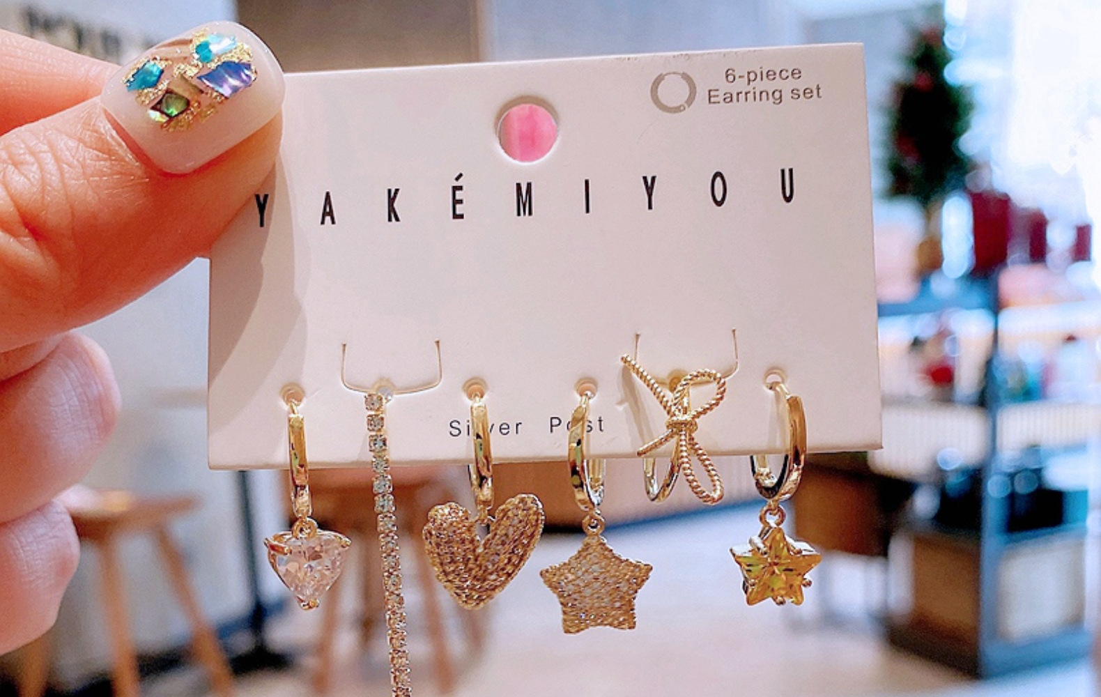 Yakemiyou Luxurious Heart Copper Zircon Earrings display picture 4