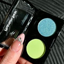 幻影小熊大明湖畔双色眼影篮绿色迷你2色眼影珠光哑光黑金小红书