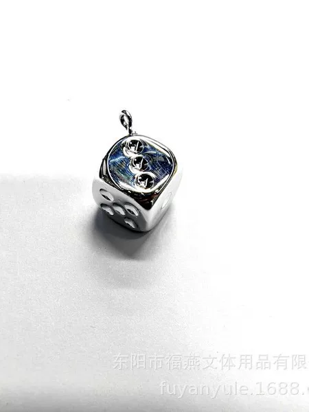 Electroplated Silver Dice with Eye-Catching Design, 14mm Silver Color in Stock, Dice Accessories, Toy Keychain, Hanging Chain Accessories