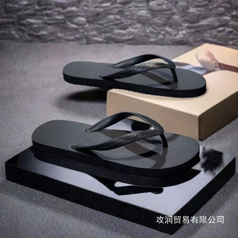 Anti-Slip, Anti-Odor, Summer Trendy Flip-Flops for Outdoor Wear, Casual Men's and Women's Beach Wear-Resistant Thai Slippers, Large Size Wholesale Anti-Slip, Anti-Odor, Summer Trendy Flip-Flops for Outdoor Wear, Casual Men's and Women's Beach Wear-Resistant Thai Slippers, Large Size Wholesale