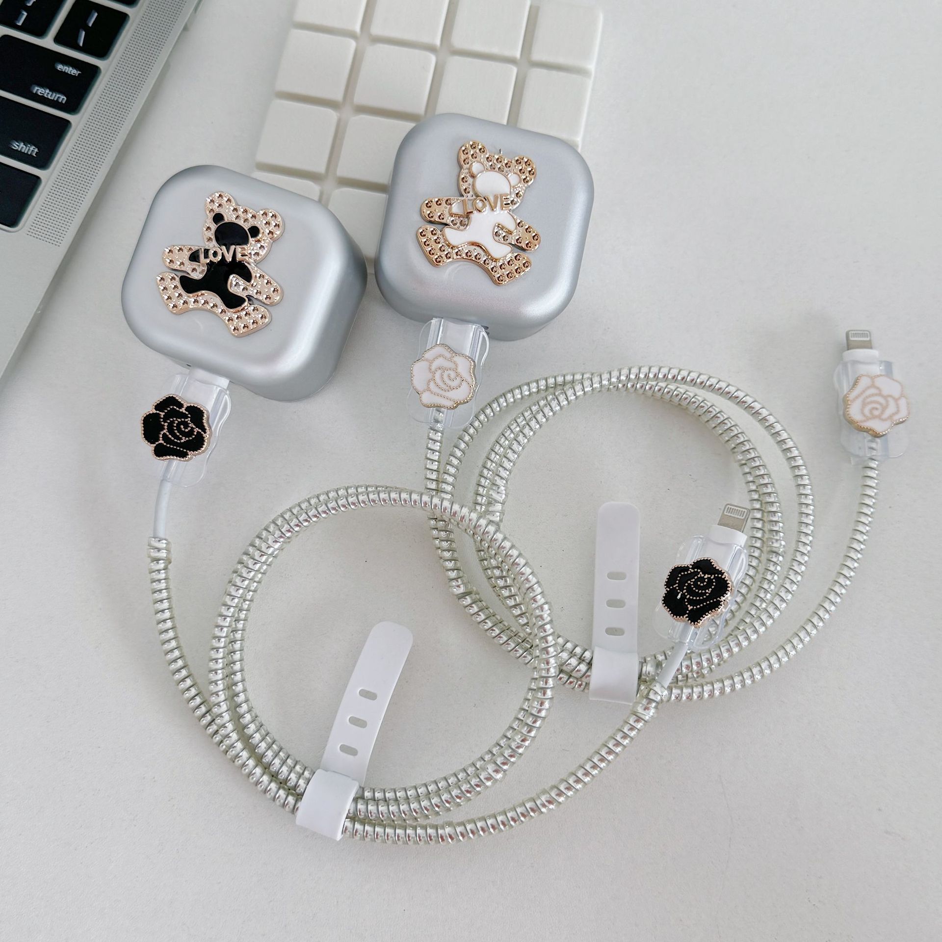 AFEB1360-C073-43F7-8170-9B96F7