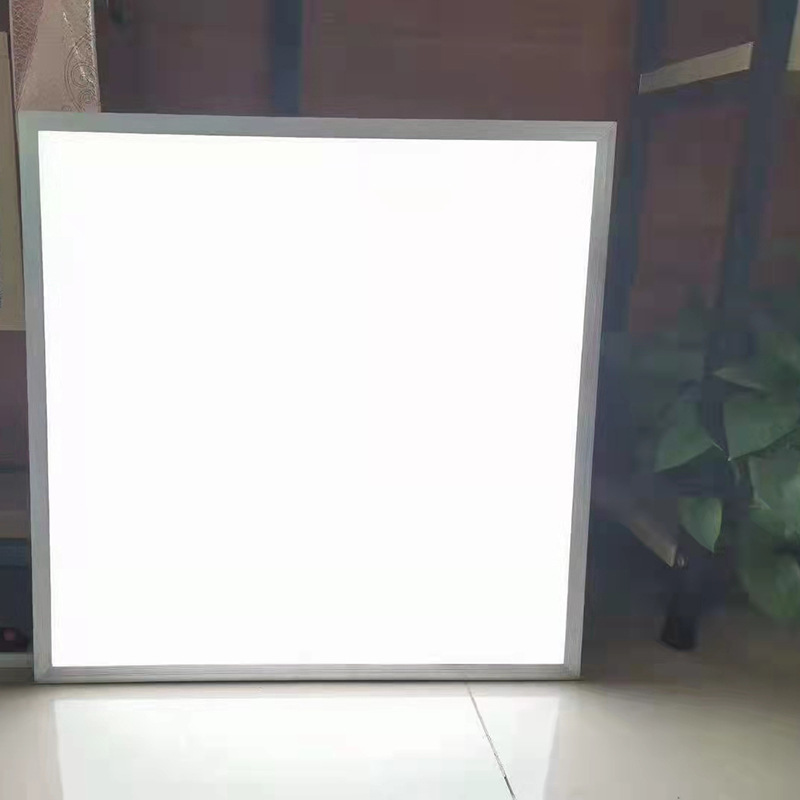 El techo integrado llevó la luz de la hebilla de la luz 30x60x60x120 de la ingeniería del tablero de yeso de la luz del panel 600x600 image 3