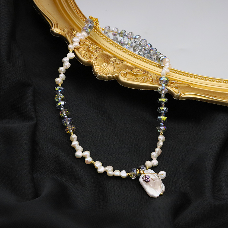 Barroco collar de perlas colgante de rama cuadrada colgante de clavícula nicho personalidad alta sensación natural collar de perlas mujeres