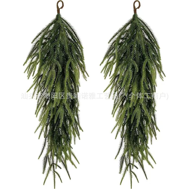 2025 New Cross-Border Christmas Felt Material Upside-Down Wreath for Courtyard Front Door Home Farmhouse Porch Decoration