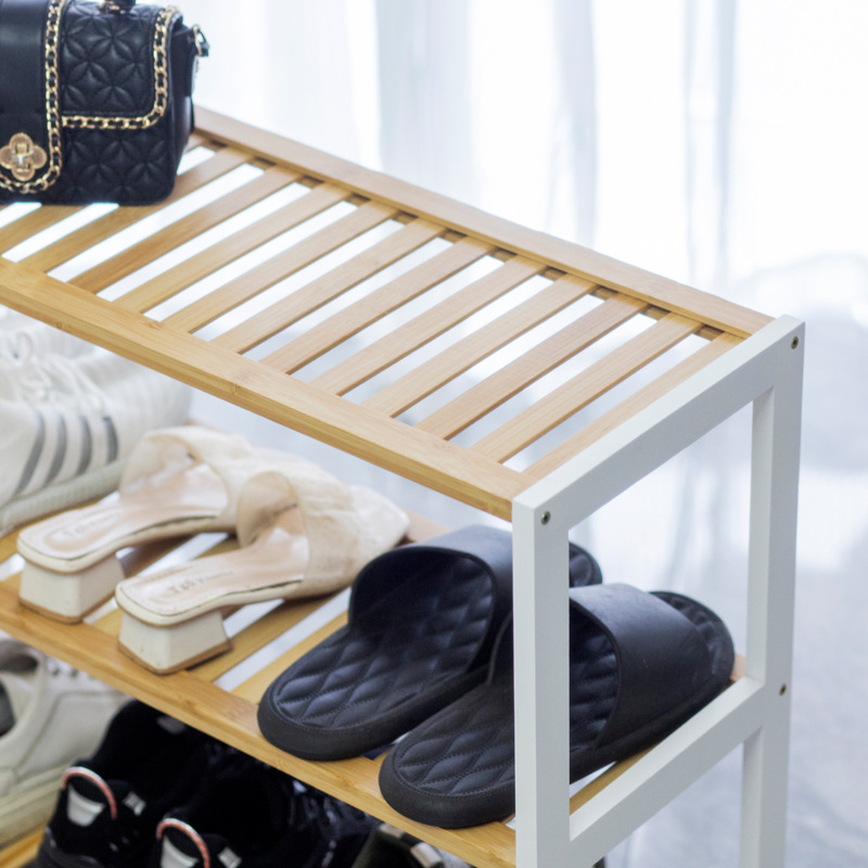 Estante de zapatos simple puerta doméstica interior 2024 explosión nuevo bambú almacenamiento pequeño estrecho en el gabinete de zapatos de madera multicapa