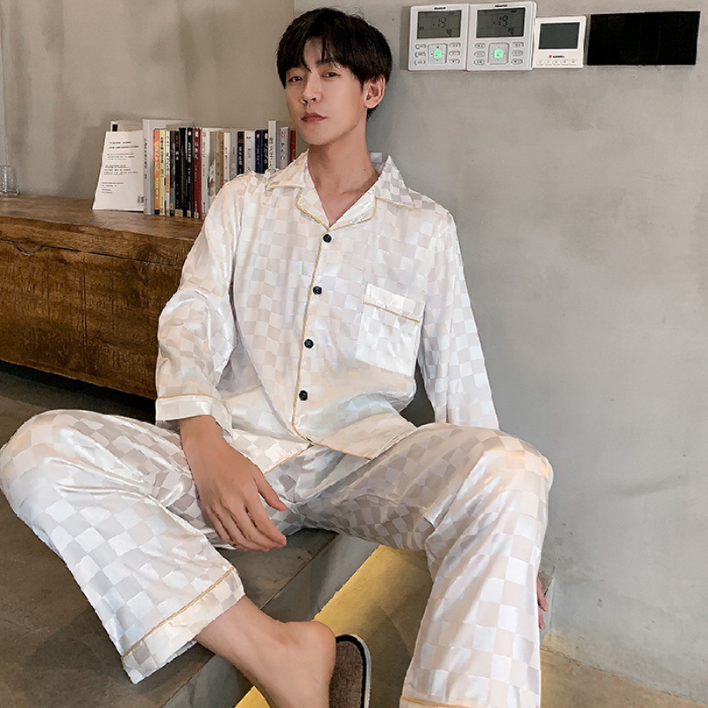 770 # 체크 무늬 흰색