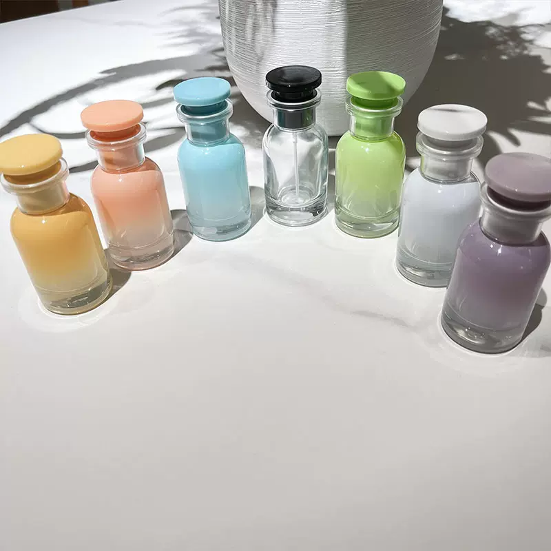 30ml香水瓶六色彩色玻璃喷雾香水空瓶螺旋口便携式旅行香水分装瓶