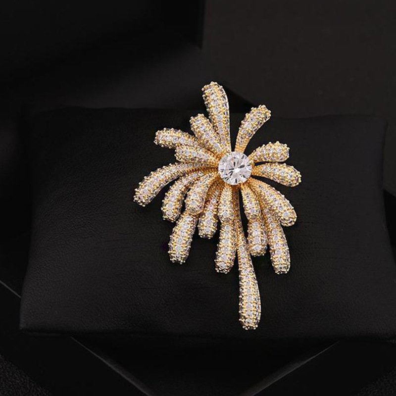 Broche feminino Blooming Beauty Romantic Fireworks, acessório sofisticado e versátil para casaco. Uma ótima opção de presente._voghion.com