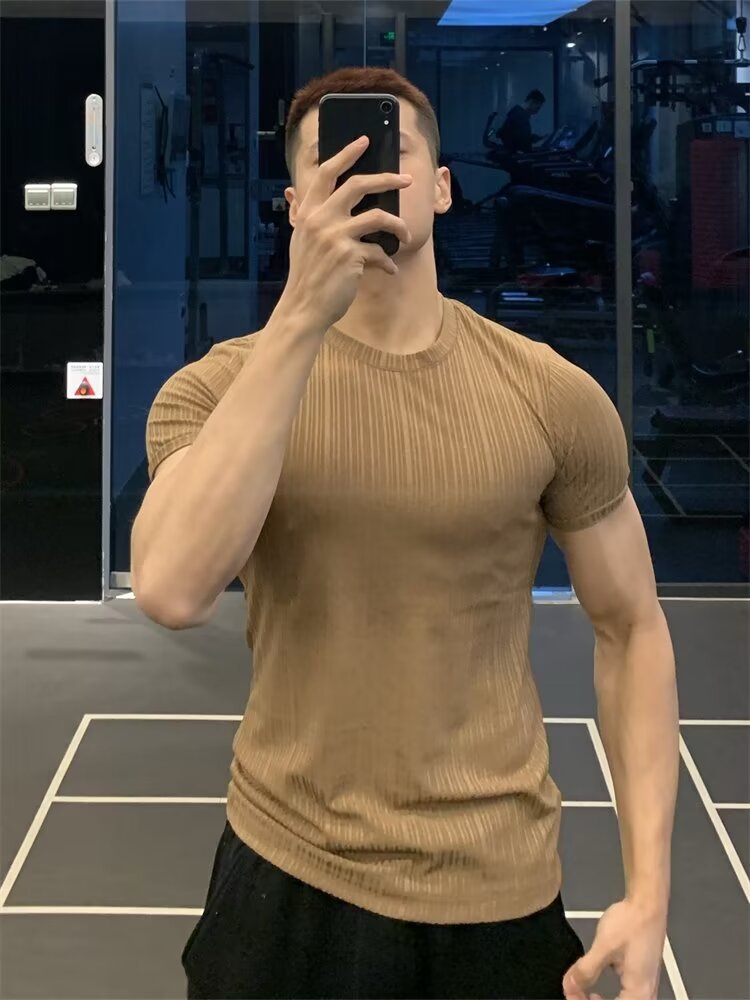 Camisas menos ropa nueva camiseta de manga corta para hombres de verano coreano simple chaqueta de media manga estilo de Hong Kong relajado ocio