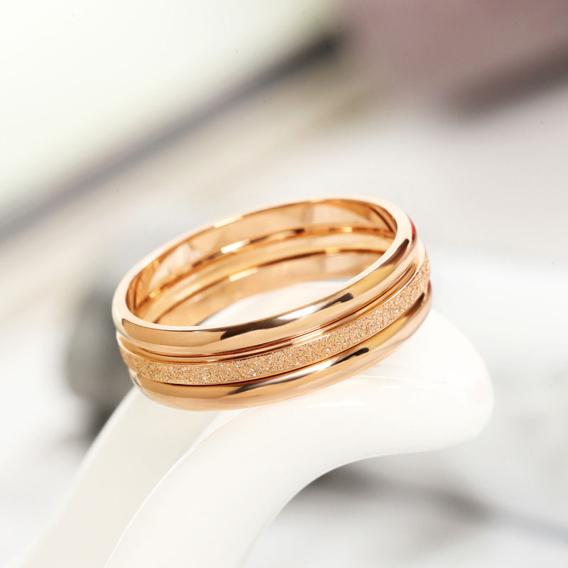 Solid Color Pattern Women's Gender Simple Style Solid Color Titanium Steel Plating 18k Gold Plated Rings