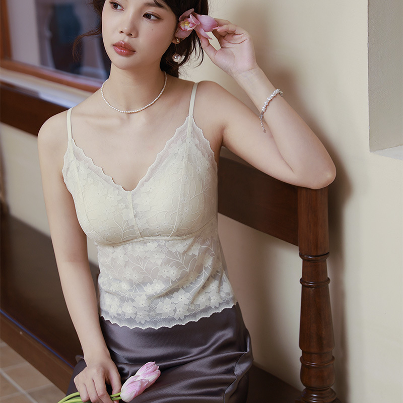 Carefully Selected French Lace 10D Lightweight Vest for Women, One-Piece Breast Pad, Beautiful Back, Inner Bra, One-Piece Beautiful Back Suspender Belt