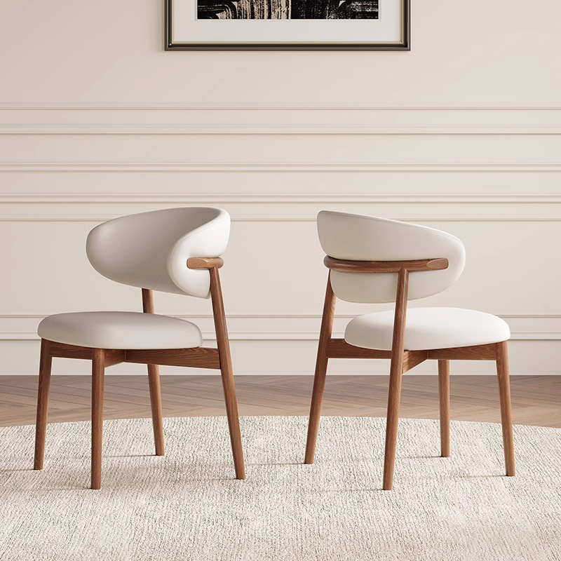 Silla de comedor de madera maciza medieval francesa nórdica silla de respaldo de comedor casero de hotel de alta gama silla de madera de cera blanca