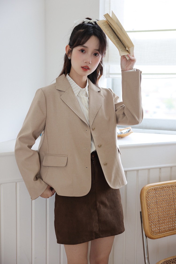 Simple French-style Short High-end Elegant For Women, New Spring Collection, Versatile Blazer With A Suit Collar_ecoleips.com