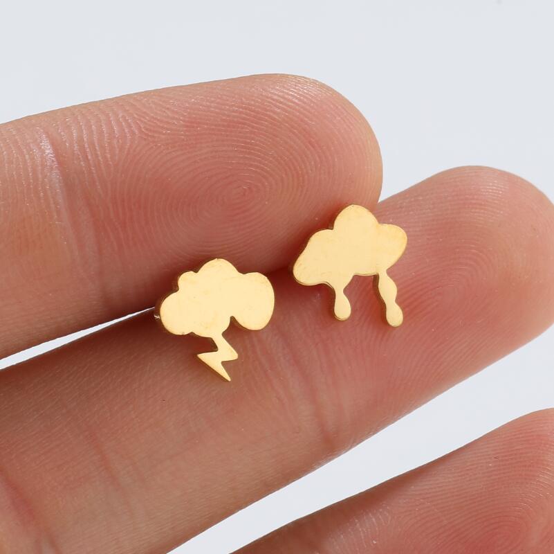 Simple Style Clouds Titanium Steel Ear Studs Plating No Inlaid Stainless Steel Earrings display picture 3