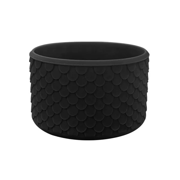 Black (fish scale pattern)