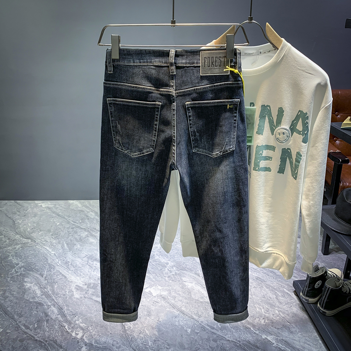 Jeans élastiques de marque de mode européenne pour les nouveaux styles de printemps et d'automne, pantalons polyvalents slim fit haut de gamme pour hommes_voghion.com