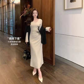 轻熟风气质蕾丝披肩连衣裙女装2026秋冬新款名媛高级收腰包臀长裙