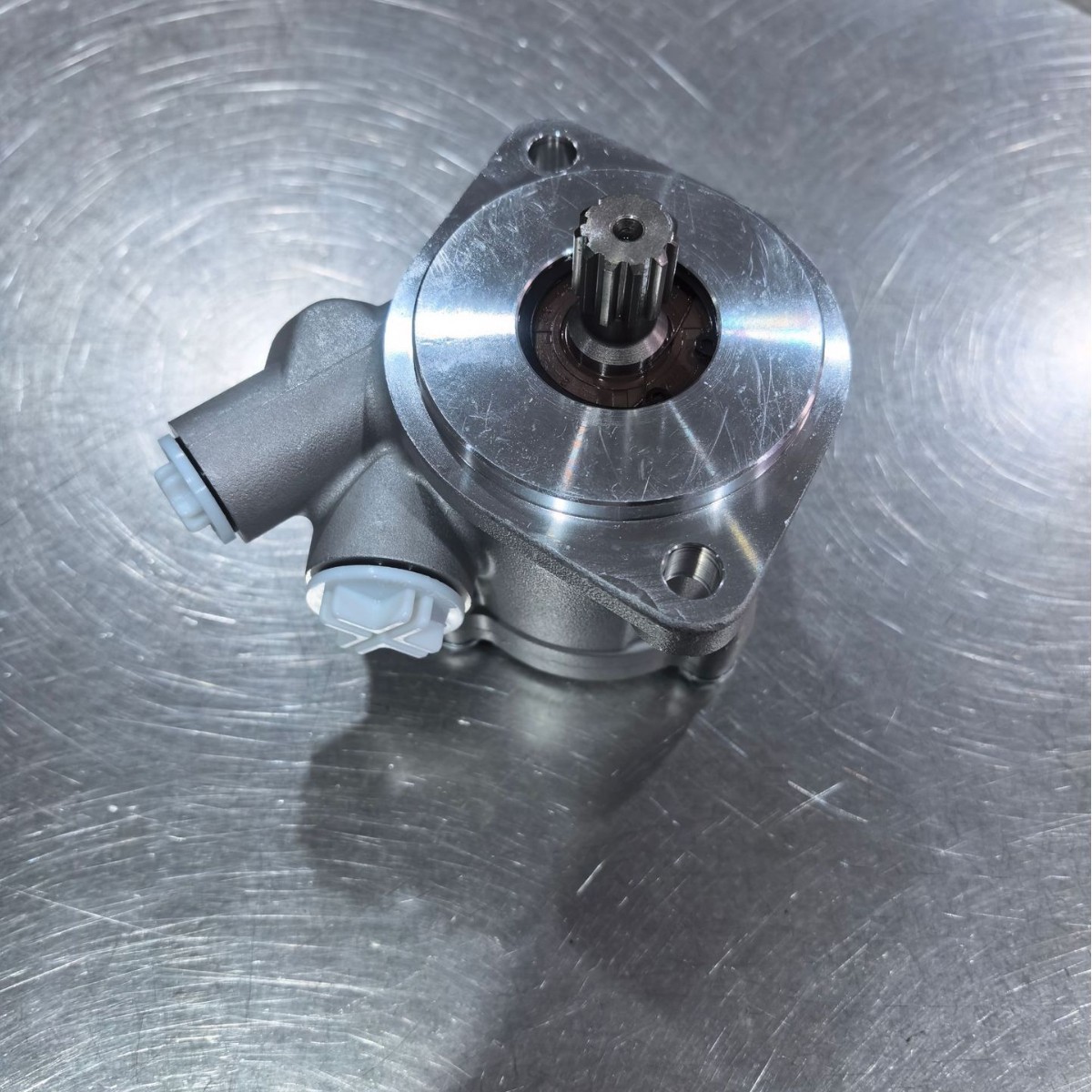 Peve221618R101 14-14323003 Power Steering Pump