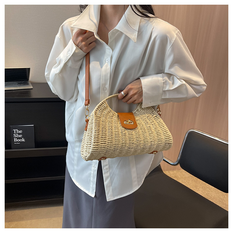 Women's Medium Summer Straw Fashion Handbag display picture 5