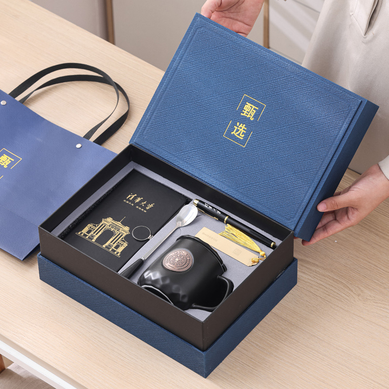 Regalos de copa de marca universitaria Tsinghua Peking Regalos de mano mayorista Graduation Meeting Regalos de talla