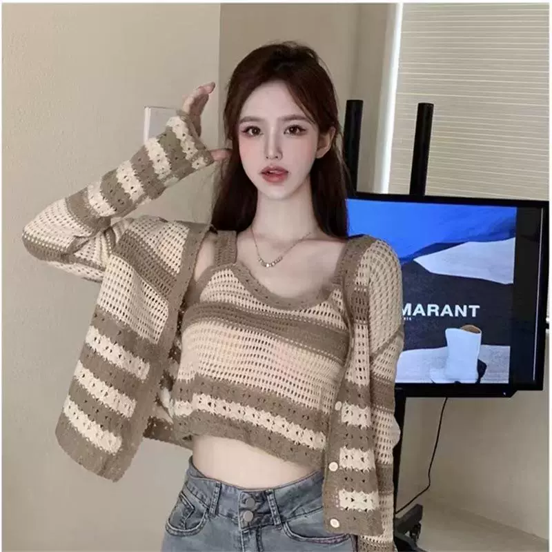 Женский вязаный кардиган в черно-белую полоску, куртка из двух частей + жилет, короткий шикарный костюм с длинными рукавами, женская одежда