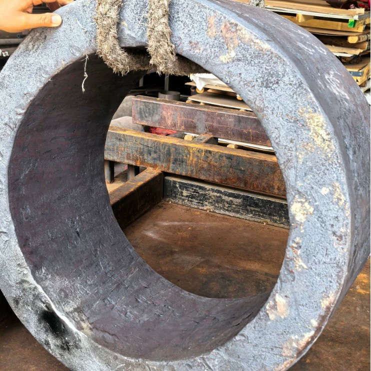 Foshan Ruitai Special Steel поставляет высокотемпературные кованые цилиндры, кованые кольца, кованые трубы из стали 1Cr25Ni20Si2 с гарантированной химической составом.