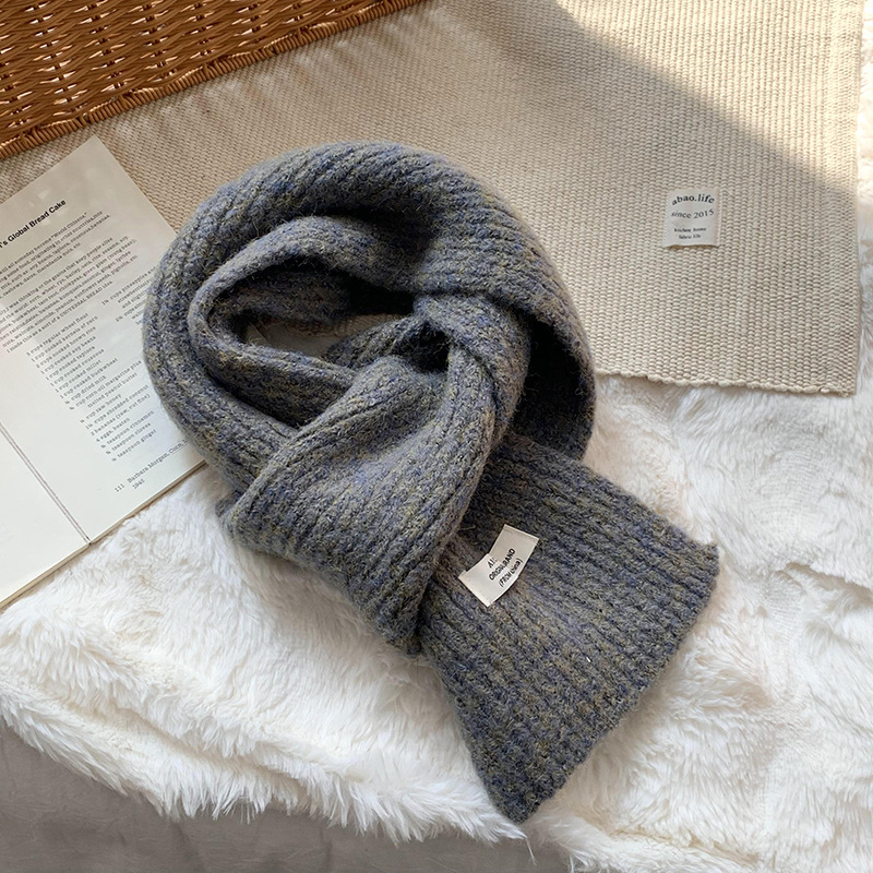 2025 bufandas transfronterizas de invierno femeninas de alto nivel nuevo lujo ligero coreano Angela bufandas de punto rojas bufandas al por mayor