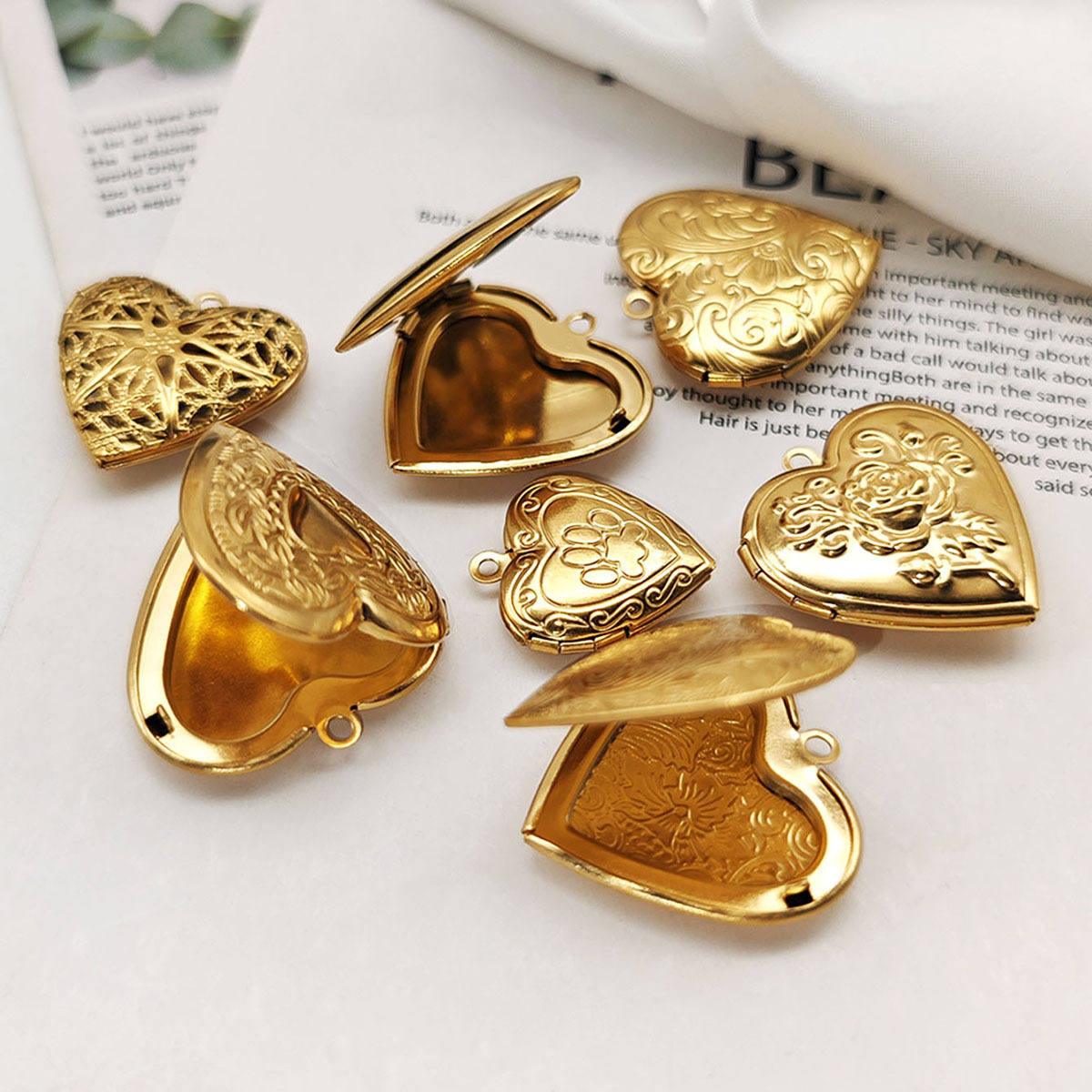 Love, Heart Shape, Rose Pattern 1 Piece 2.6*2.6CM 2.9*2.9CM 304 Stainless Steel Love Heart Shape Rose Pendant