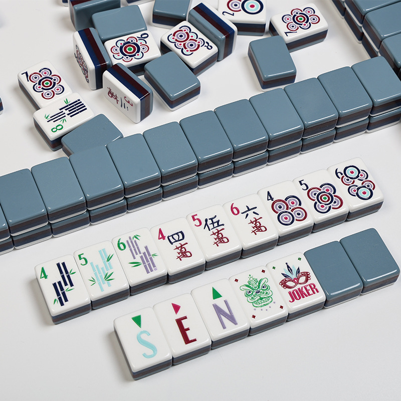 Four-layer color-blocked American mahjong tiles, mini acrylic mahjong, portable hand-held leisure and entertainment mahjong tiles