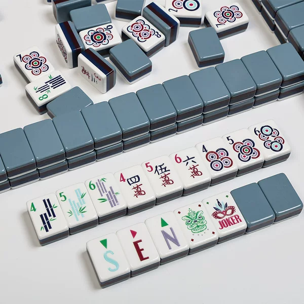 Four-layer color-blocked American mahjong tiles, mini acrylic mahjong, portable hand-held leisure and entertainment mahjong tiles