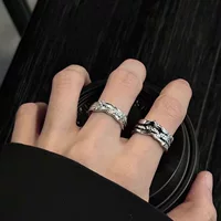 Темное звездное кольцо женское нишное чувство дизайна открытие регулируемое кольцо простое, легкое и холодное ветреное кольцо