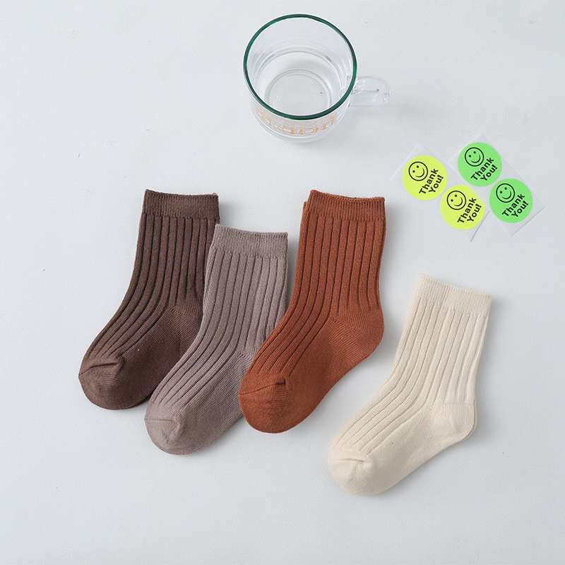 Calcetines de media pantorrilla para niños calcetines de bebé de color caramelo de algodón peinado calcetines para niños retro cuatro pares macaron calcetines para niños al por mayor
