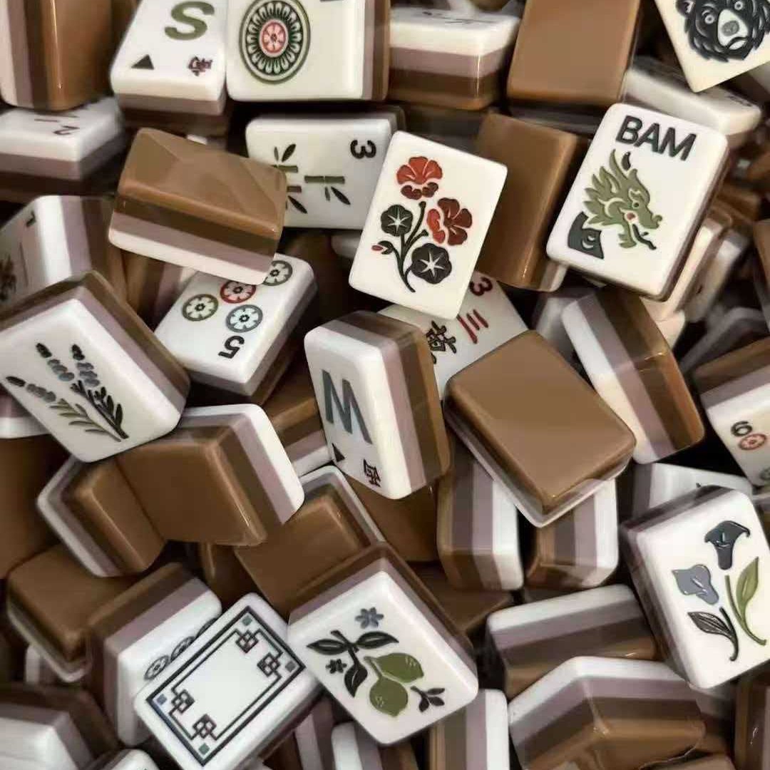 American-Style Mahjong Tiles No. 32, Acrylic, 4-Layer, Brown Bear Design, 160 Tiles, for Home Use, Hand-Crafted, Gift-Giving, Mahjong in Stock