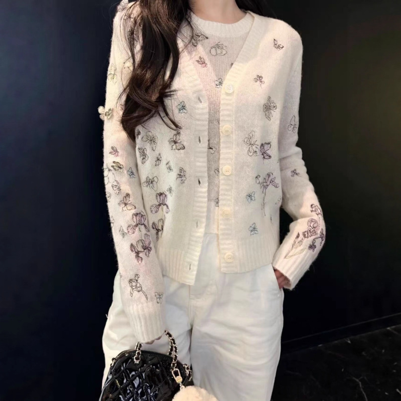 Shenzhen Nanyou Goods D Brand~Top~Premium Version 25 Early Autumn New Style 3D Butterfly V-Neck Knitted Long Sleeve Cardigan Shenzhen Nanyou Goods D Brand~Top~Premium Version 25 Early Autumn New Style 3D Butterfly V-Neck Knitted Long Sleeve Cardigan