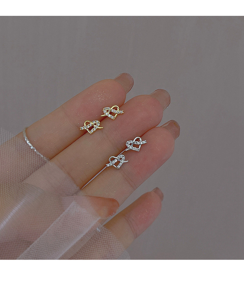 Simple Style Heart Shape Copper Inlay Zircon Ear Studs 1 Pair