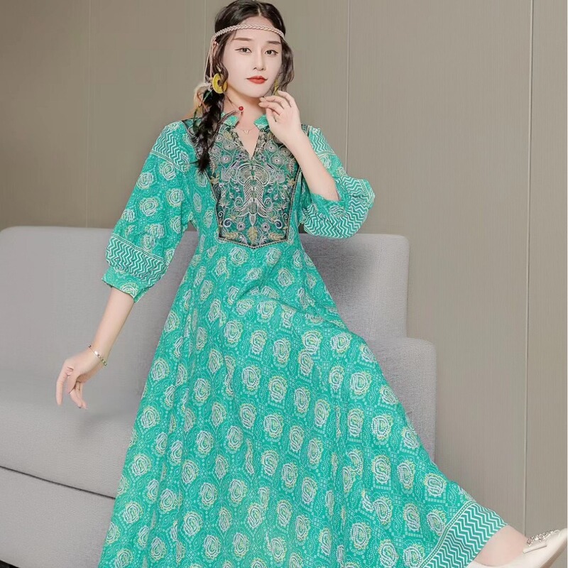 Small floral large swing long bohemian vacation travel photography daily retro style belt slimming dress