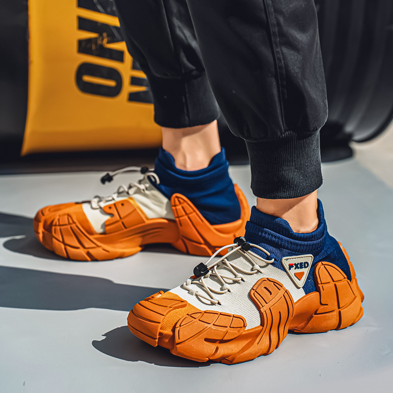 Primavera nuevo hombre cuatro estaciones zapatos de tejido volante calcetines zapatos de un pedal zapatos perezoso universal chatter zapatos de hombre en vivo