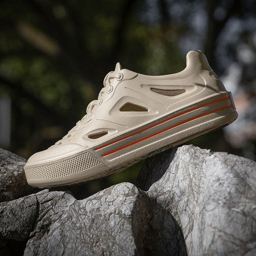 Waterproof shoes hole shoes outerwear men's driving women fashion head covering two wear casual beach garden cork shoes