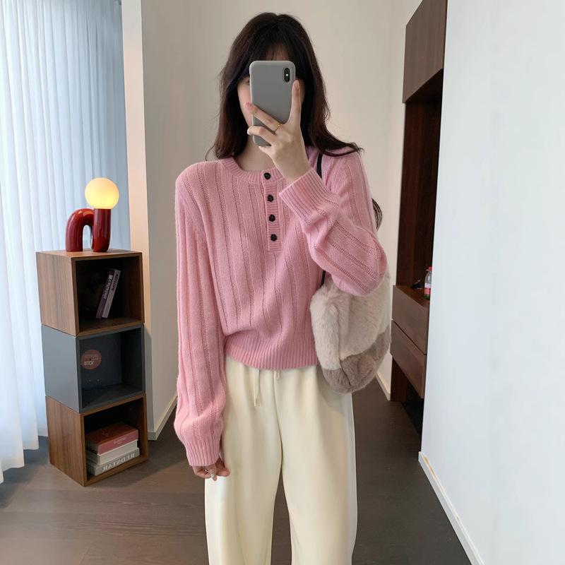 Autumn and Winter Korean Style Fluffy Warm Button-Down Henley Crew Neck Comfortable Simple Long-Sleeve Knit Sweater New Top Autumn and Winter Korean Style Fluffy Warm Button-Down Henley Crew Neck Comfortable Simple Long-Sleeve Knit Sweater New Top