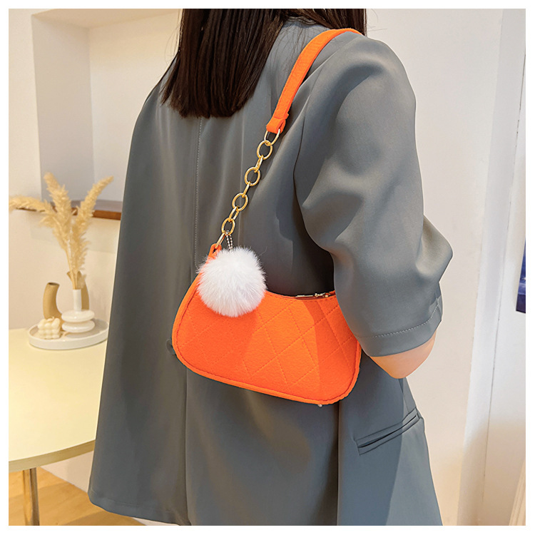 Leisure Women's Summer Fresh Trendy Underarm Temperament and Texture One Shoulder Fashionable Small Square Bag_voghion.com