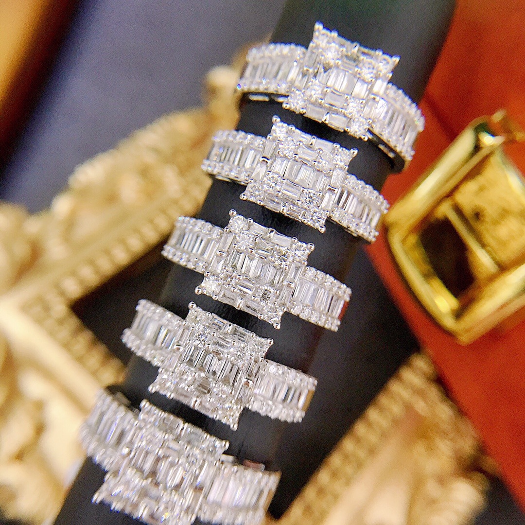 Organic diamond fashionable stone inlay