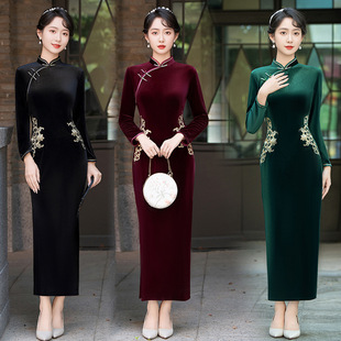 Autumn new Korean velvet embroidery long cheongsam mother wear daily retro cheongsam dress a generation of hair