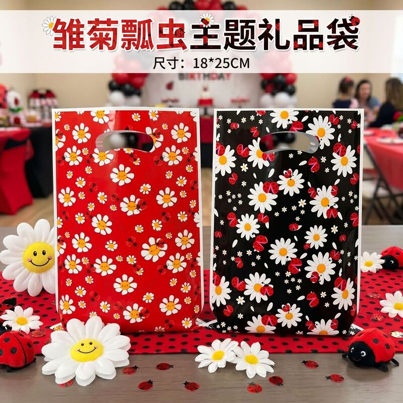 White Chrysanthemum and Ladybug Floral Element Gift Bag, Fresh Pastoral Style Plastic Perforated Bag, Spring Theme White Chrysanthemum and Ladybug Floral Element Gift Bag, Fresh Pastoral Style Plastic Perforated Bag, Spring Theme