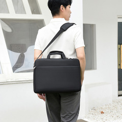 夏の新しいスタイルのラップトップバッグ 14 インチ 15.6inch 17inch ラップトップバッグ男性と女性のショルダーラップトップバッグ