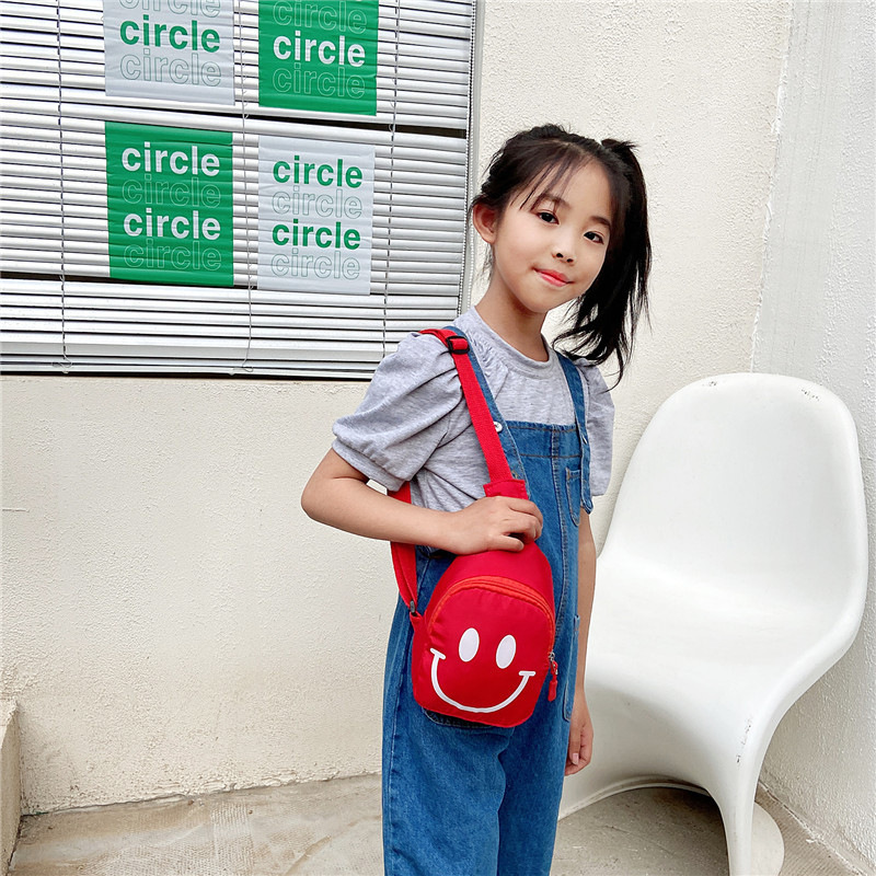 Bolso de pecho sonriente para niños Bolso de hombro para bebé Bolso pequeño para bebés Bolso diagonal para niñas Bolso de moda al aire libre para niños