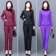 反季羽绒服套装女士秋冬季妈妈奶奶加厚白鸭绒保暖修身内胆两件套
