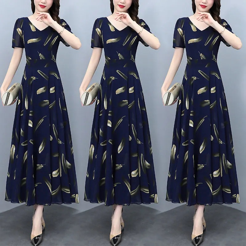 2024 Mother's Clothing Printed Short-Sleeved Dress with Belt, Waist-Cinching, Slimming, Age-Reducing, Oversized Hem, Mid-Length Dress, Trendy and Elegant