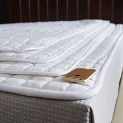 5つ星ホテルのベッドパッド、ホテルのマットレス、滑り止めの厚みのある保護パッド、シングルおよびダブルの滑り止めマット、卸売